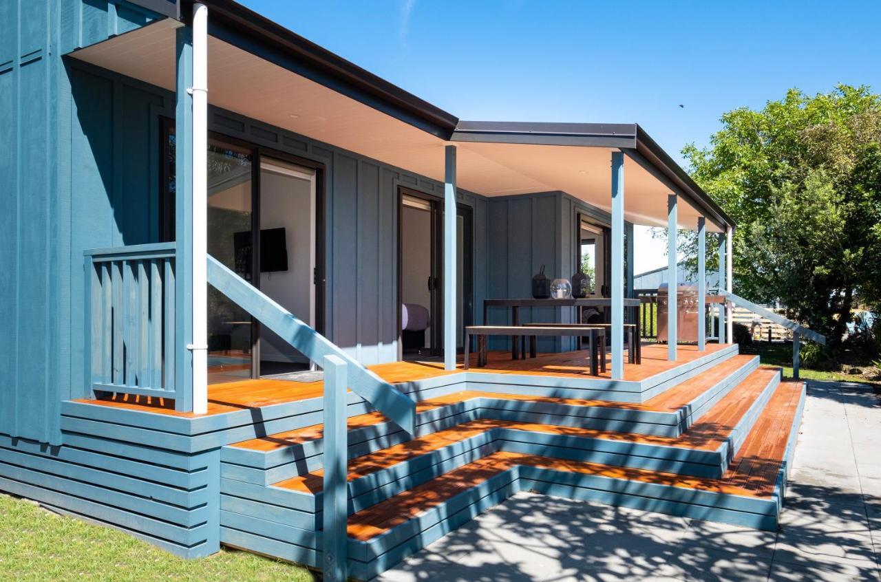 Lawn Cottages Clive Exterior photo